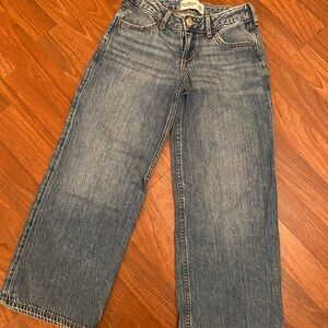 Abercrombie kids low rise baggy jeans size 7/8 like new